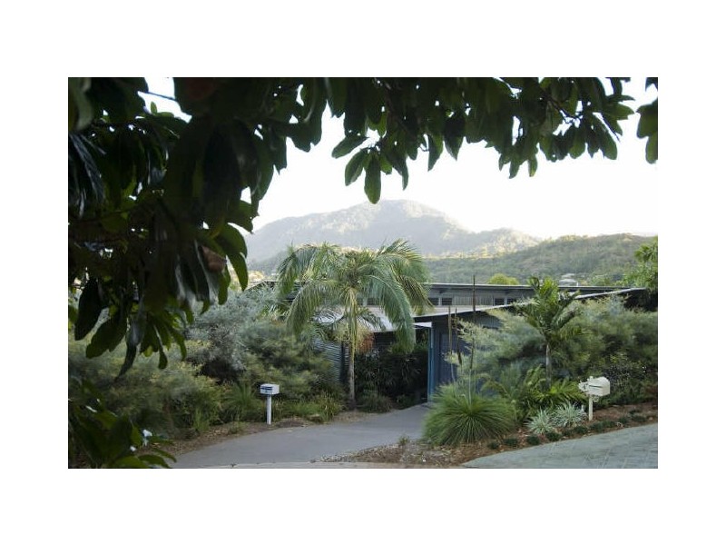 3 Knott Court, Whitfield QLD 4870