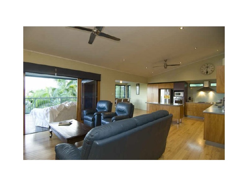 3 Knott Court, Whitfield QLD 4870