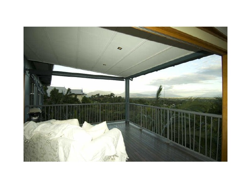 3 Knott Court, Whitfield QLD 4870