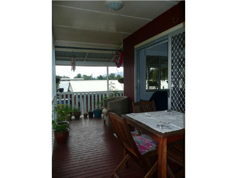 115 Mann Street, Westcourt QLD 4870