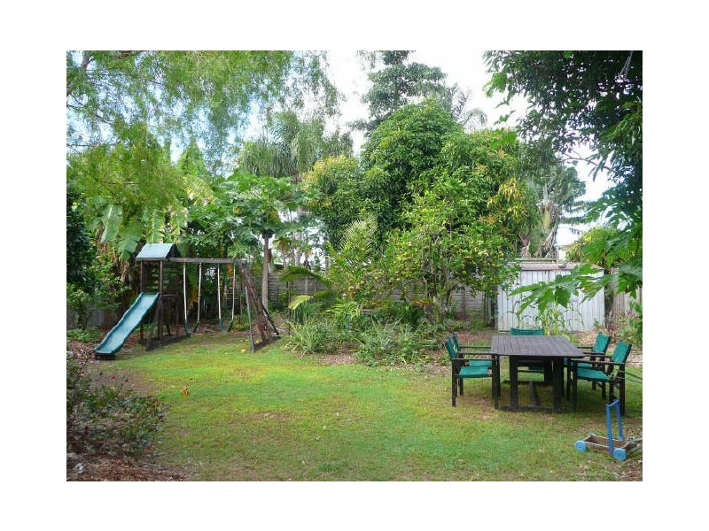 115 Mann Street, Westcourt QLD 4870