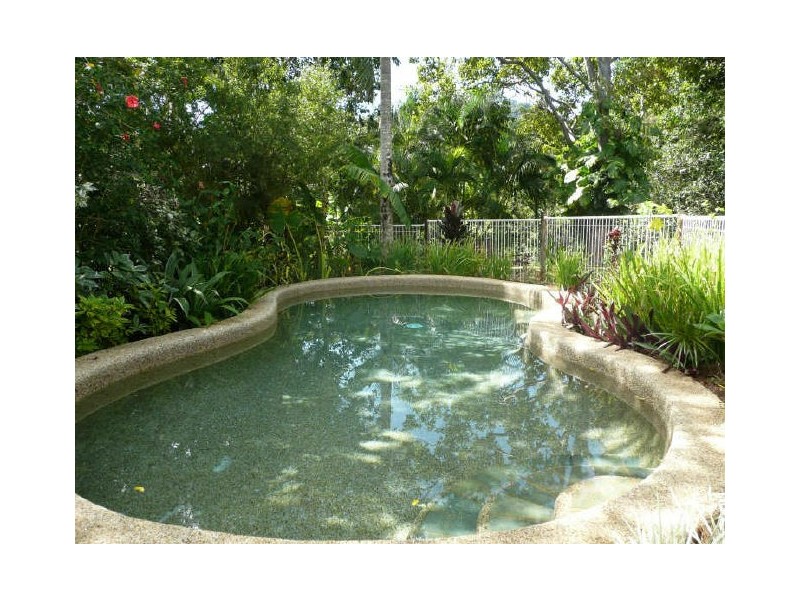 17 Tolson Close, Brinsmead QLD 4870