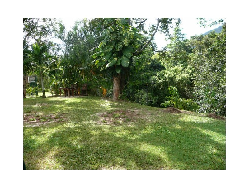 17 Tolson Close, Brinsmead QLD 4870