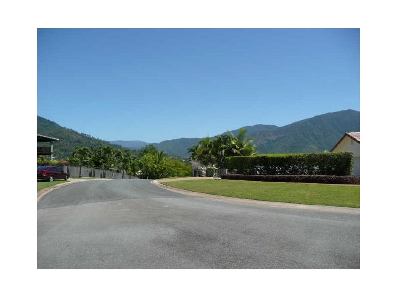 17 Tolson Close, Brinsmead QLD 4870