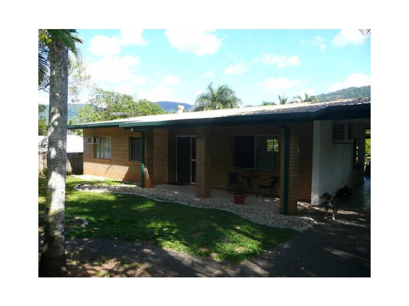 55 Mestrez Street, Mooroobool QLD 4870