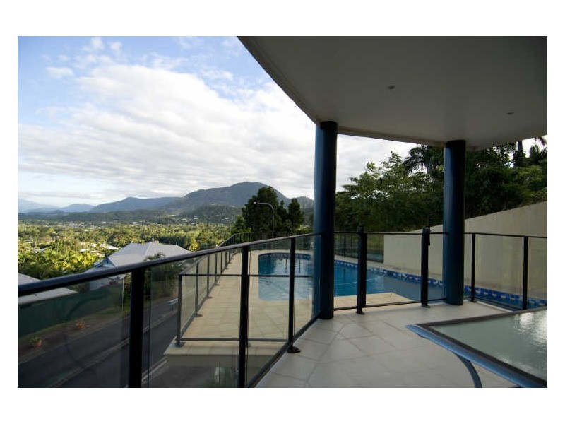 7 Knott Court, Whitfield QLD 4870