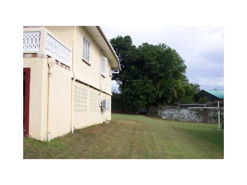 6 Tully Street, Stratford QLD 4870