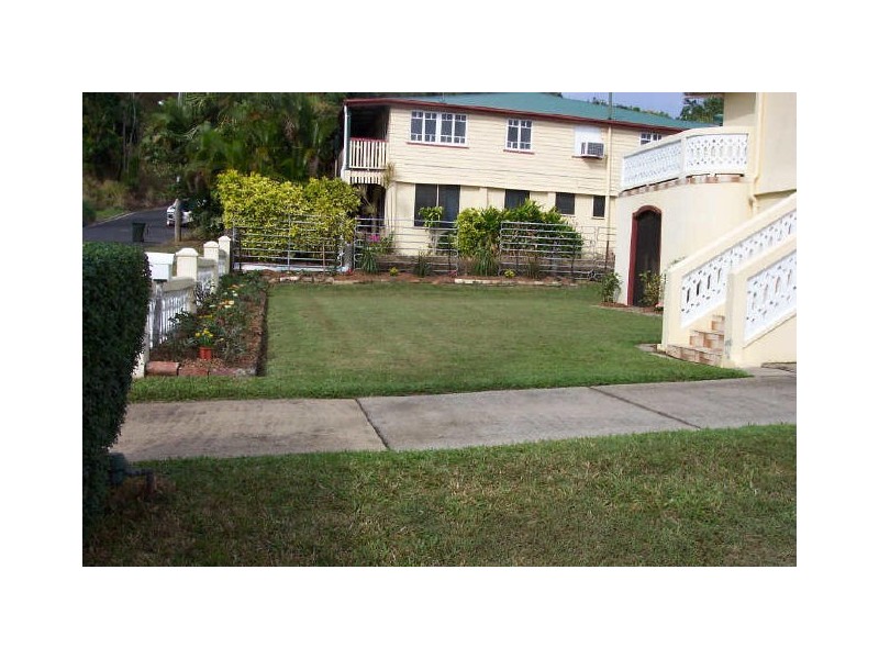 6 Tully Street, Stratford QLD 4870