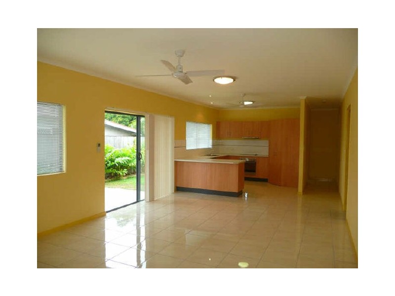 1/139 Jensen Street, Whitfield QLD 4870