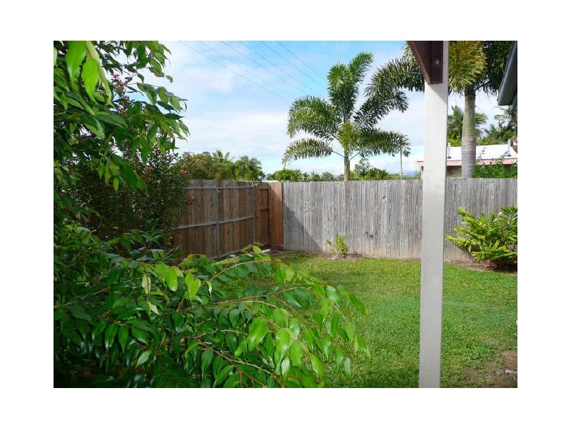 1/139 Jensen Street, Whitfield QLD 4870