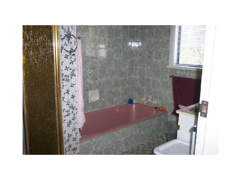 187 Woodward Street, Whitfield QLD 4870