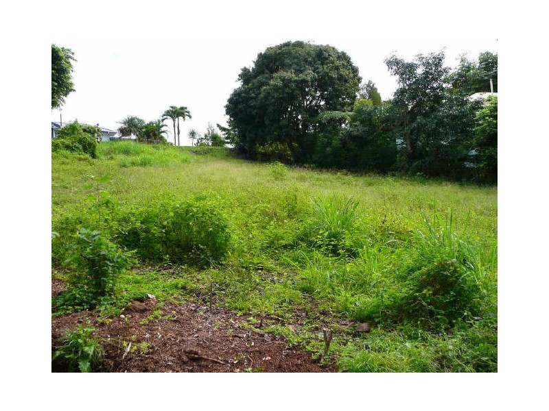 7 Bellevue Crescent, Edge Hill QLD 4870