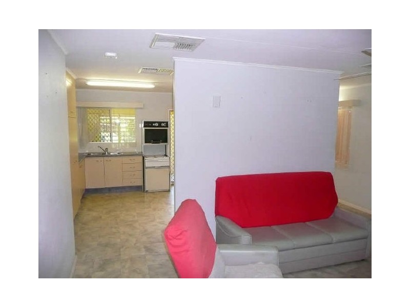 31 Agate Street, Bayview Heights QLD 4868