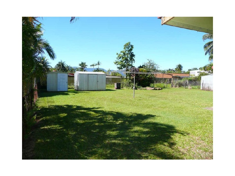 31 Agate Street, Bayview Heights QLD 4868