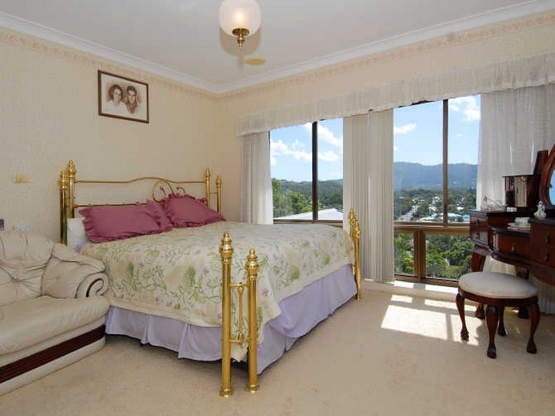56 Koppen Terrace, Mooroobool QLD 4870
