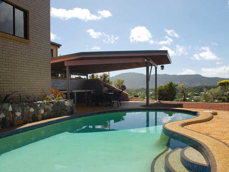 56 Koppen Terrace, Mooroobool QLD 4870
