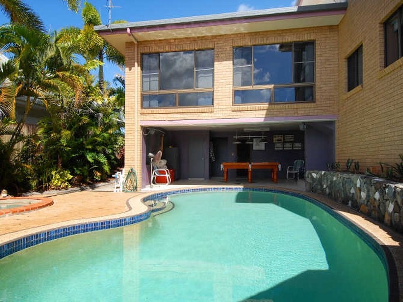 56 Koppen Terrace, Mooroobool QLD 4870