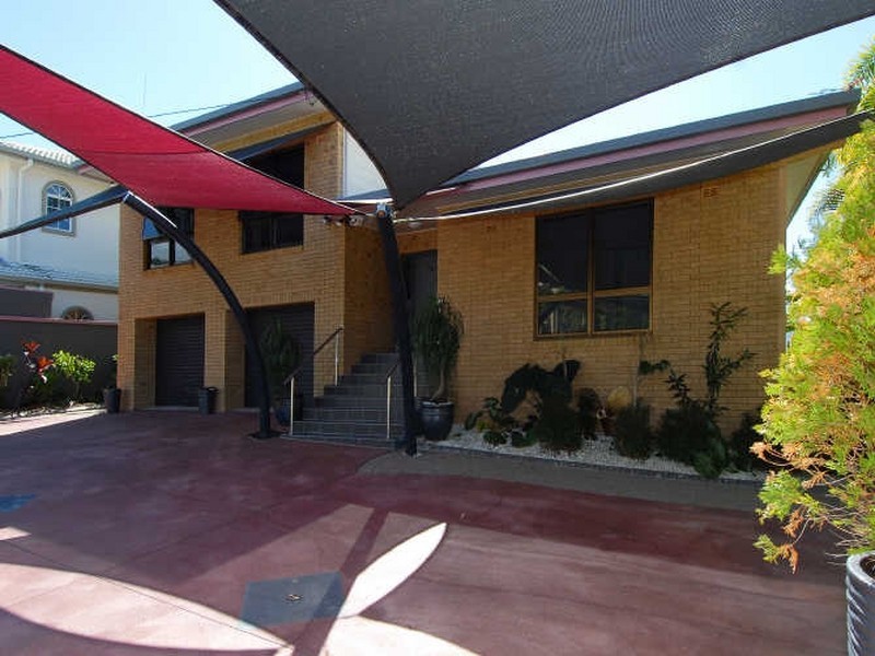 56 Koppen Terrace, Mooroobool QLD 4870