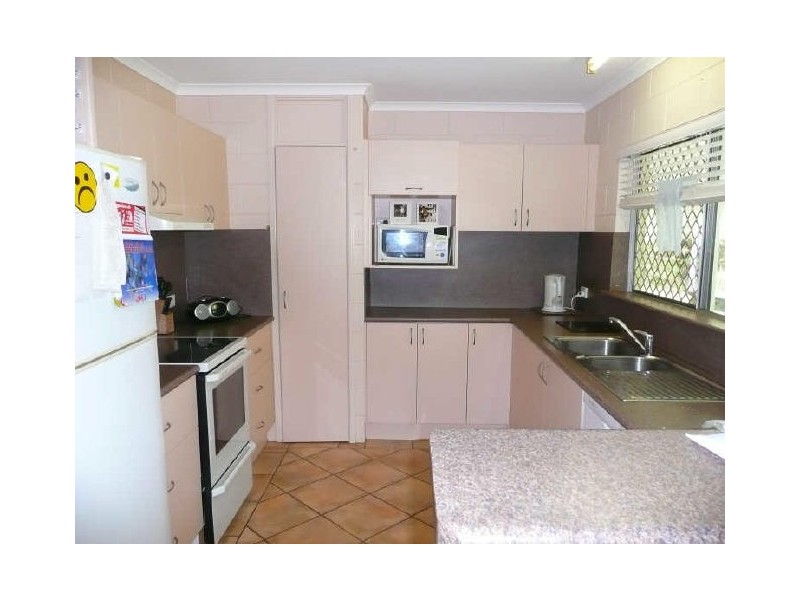 174 Jensen Street, Edge Hill QLD 4870