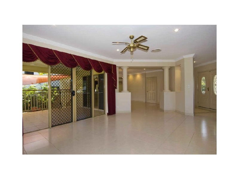 7 East Park Ridge Drive, Park Ridge QLD 4125