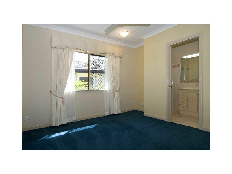 7 East Park Ridge Drive, Park Ridge QLD 4125
