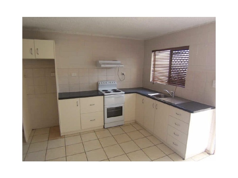 1/322 Pease Street, Edge Hill QLD 4870