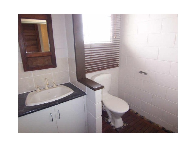 1/322 Pease Street, Edge Hill QLD 4870