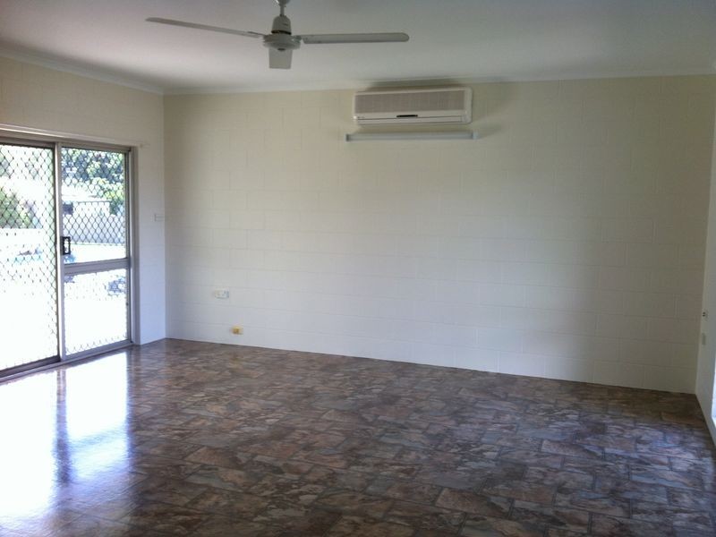 2 Carmel Close, Woree QLD 4868