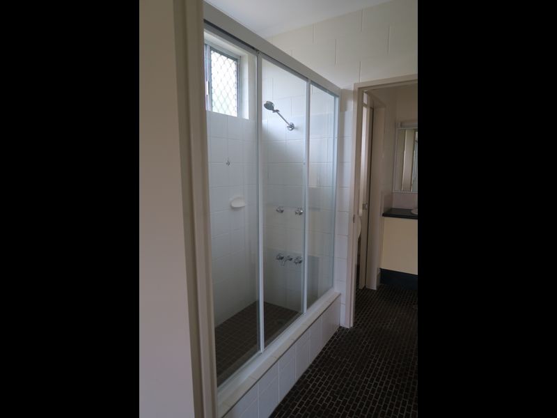 2 Carmel Close, Woree QLD 4868