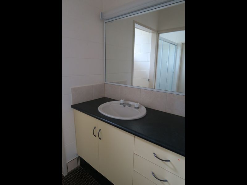 2 Carmel Close, Woree QLD 4868