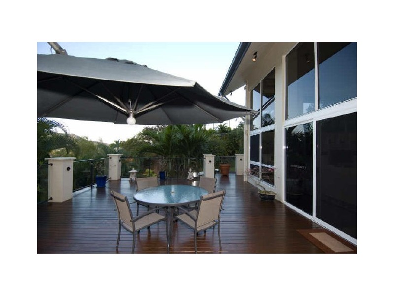 182 Hillview Crescent, Whitfield QLD 4870
