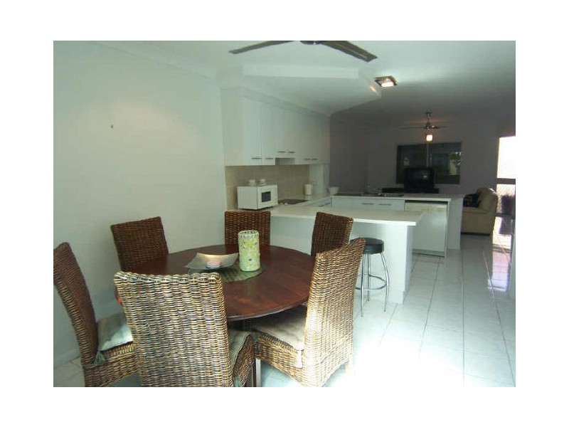 8/60 Charles Street, Parramatta Park QLD 4870