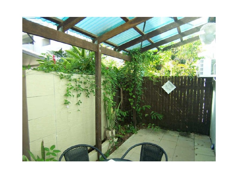 8/60 Charles Street, Parramatta Park QLD 4870