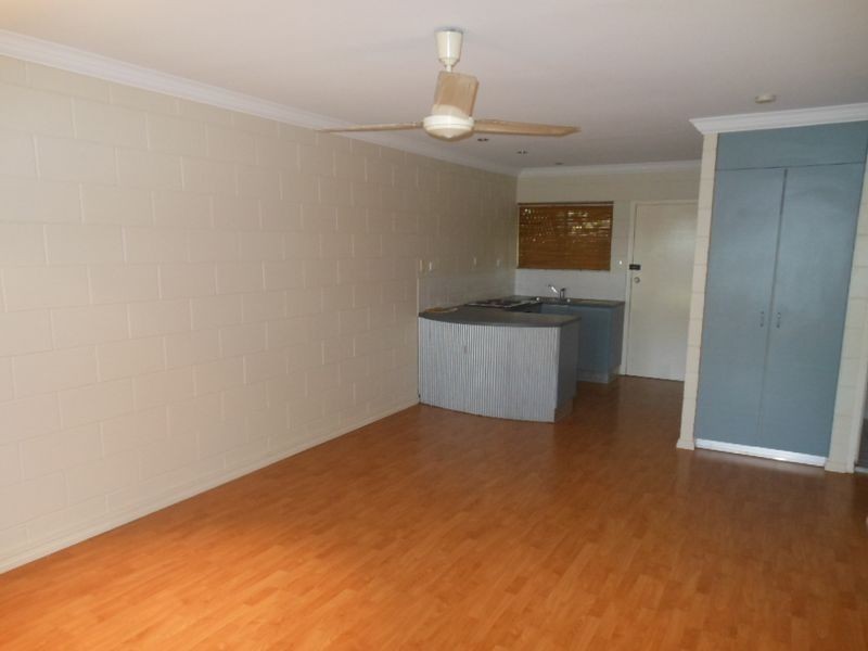 1/122 Wistaria Street, Holloways Beach QLD 4878