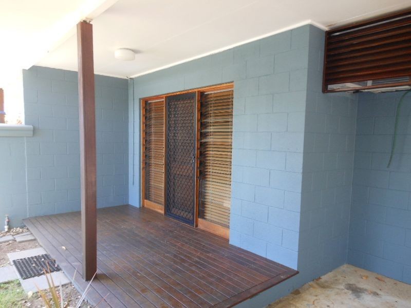 1/122 Wistaria Street, Holloways Beach QLD 4878