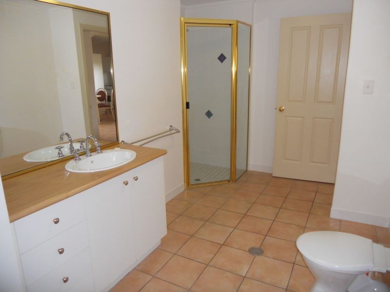 2/190 Buchan Street, Bungalow QLD 4870