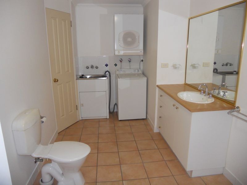 2/190 Buchan Street, Bungalow QLD 4870