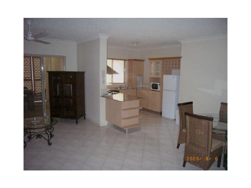 1502/2 Greenslopes Street, Cairns North QLD 4870