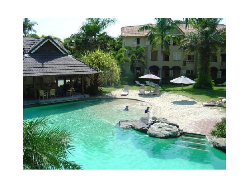 1502/2 Greenslopes Street, Cairns North QLD 4870