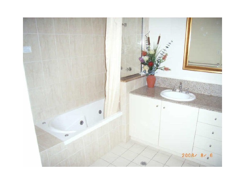 1502/2 Greenslopes Street, Cairns North QLD 4870