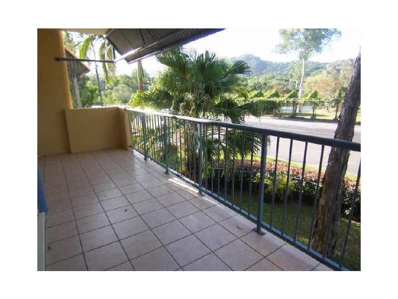 4/35 Greenslopes Street, Edge Hill QLD 4870