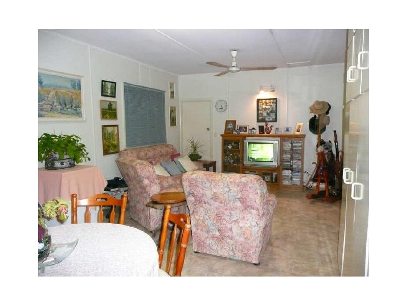 1/37A Macilwraith Street, Manoora QLD 4870