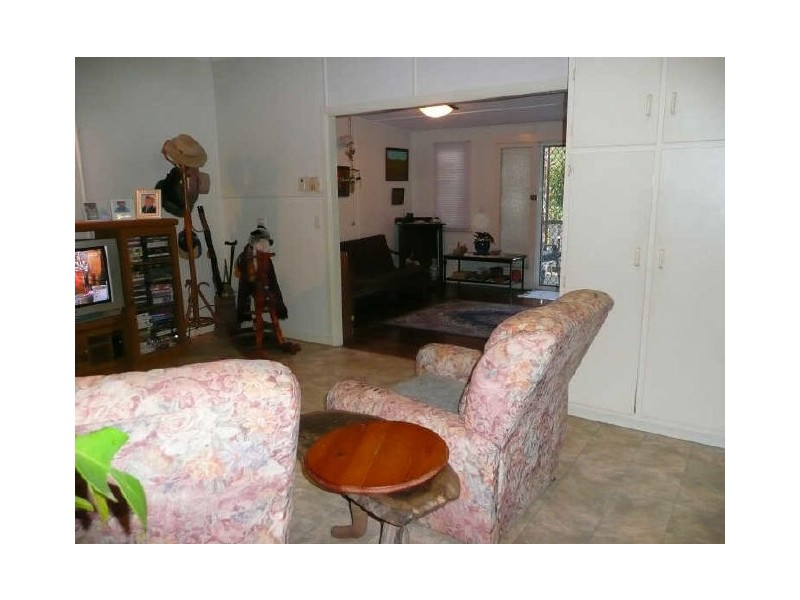 1/37A Macilwraith Street, Manoora QLD 4870