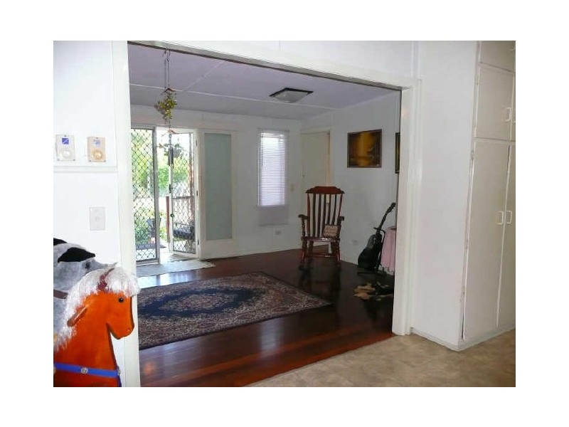 1/37A Macilwraith Street, Manoora QLD 4870
