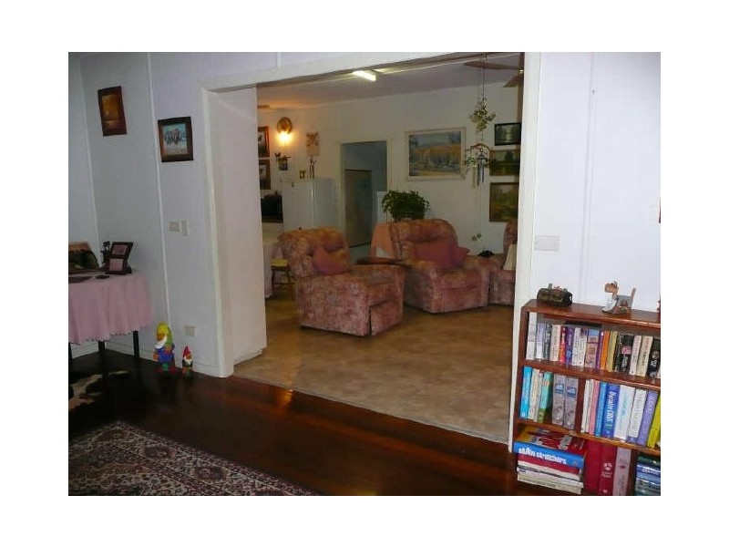 1/37A Macilwraith Street, Manoora QLD 4870