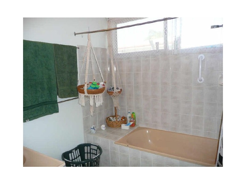 1/37A Macilwraith Street, Manoora QLD 4870