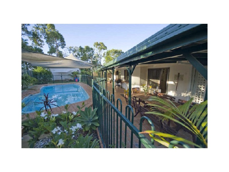 11 Alice Close, Woree QLD 4868