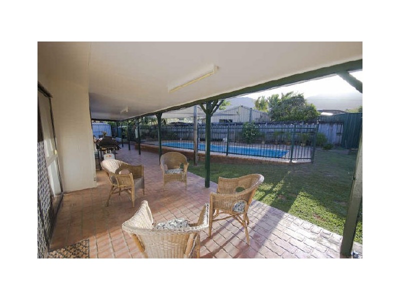 11 Alice Close, Woree QLD 4868