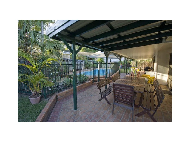 11 Alice Close, Woree QLD 4868