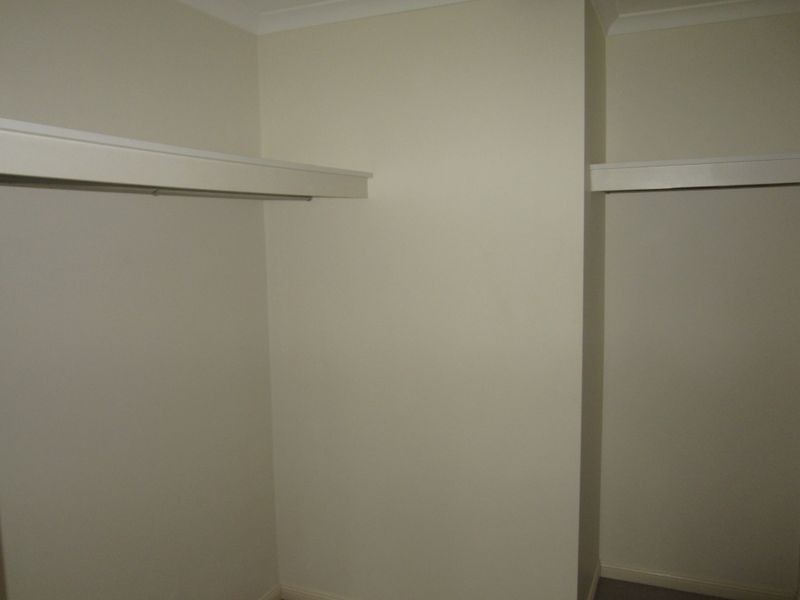 34/8 Munro Terrace, Mooroobool QLD 4870